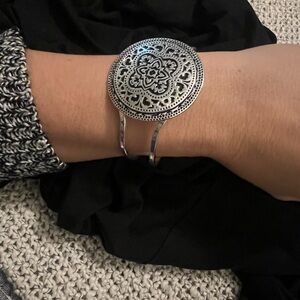 ST. THOMAS Silver Plated Round Medallion Clamper Bracelet